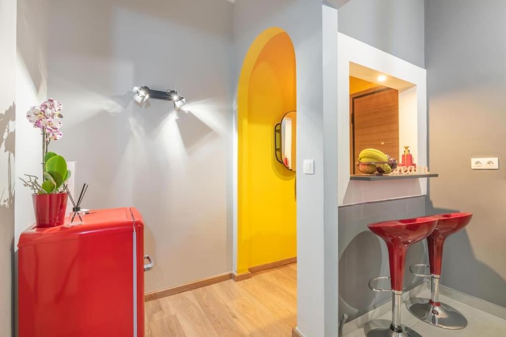 The Hostmaster Hollywood Space Studio Athens Luaran gambar